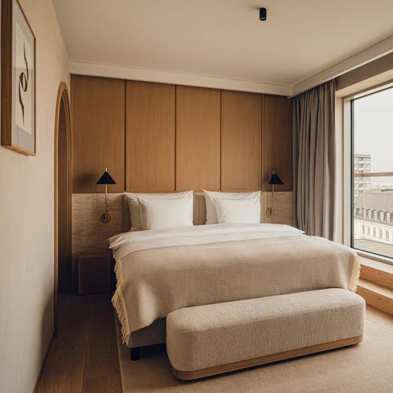 puro-warszawa-stare-miasto-warsaw-800x800